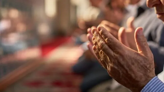 Kenapa Doa Tidak Kunjung Dikabulkan? Ini Penjelasannya Menurut Islam